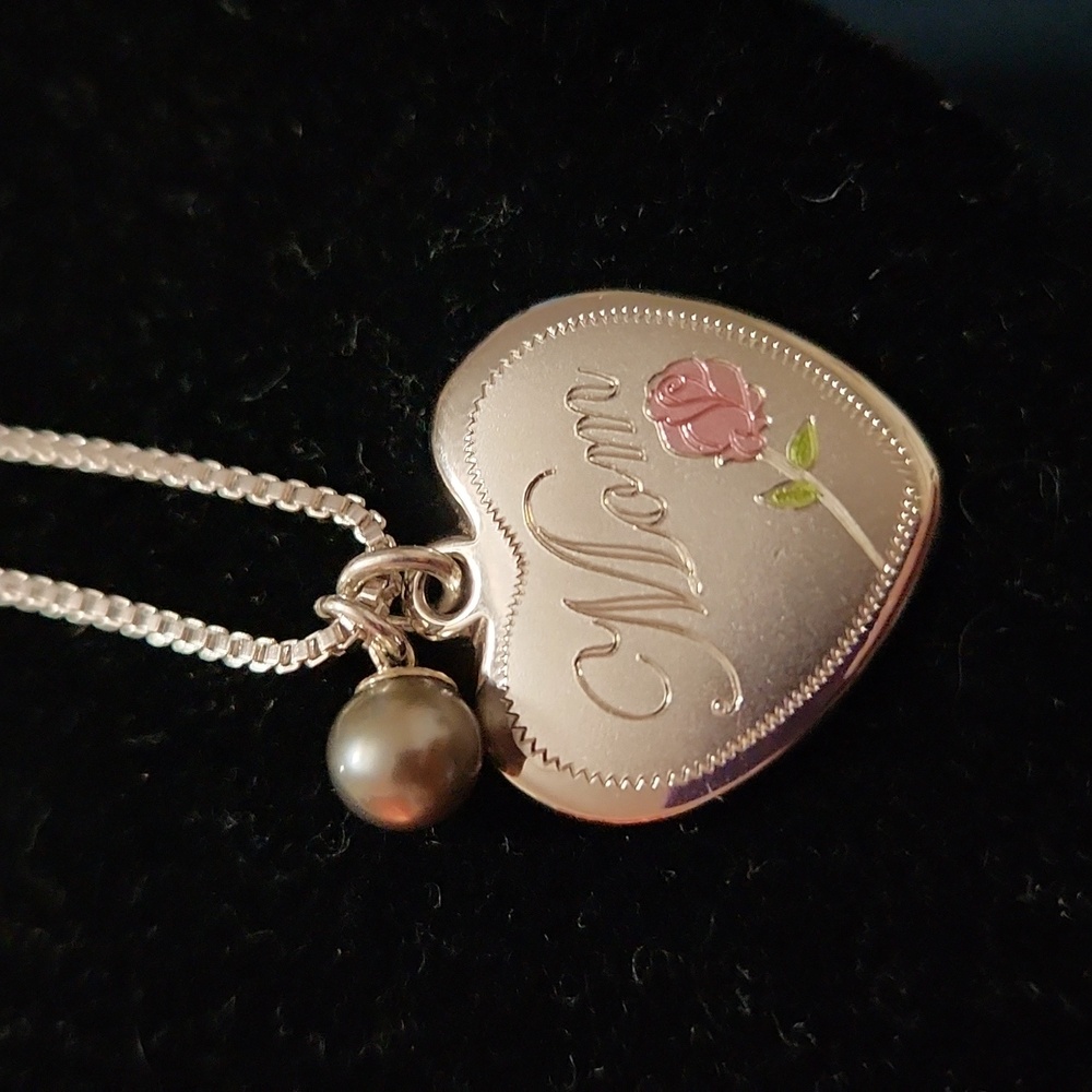 🦪 Vantel Pearls "Mom" necklace